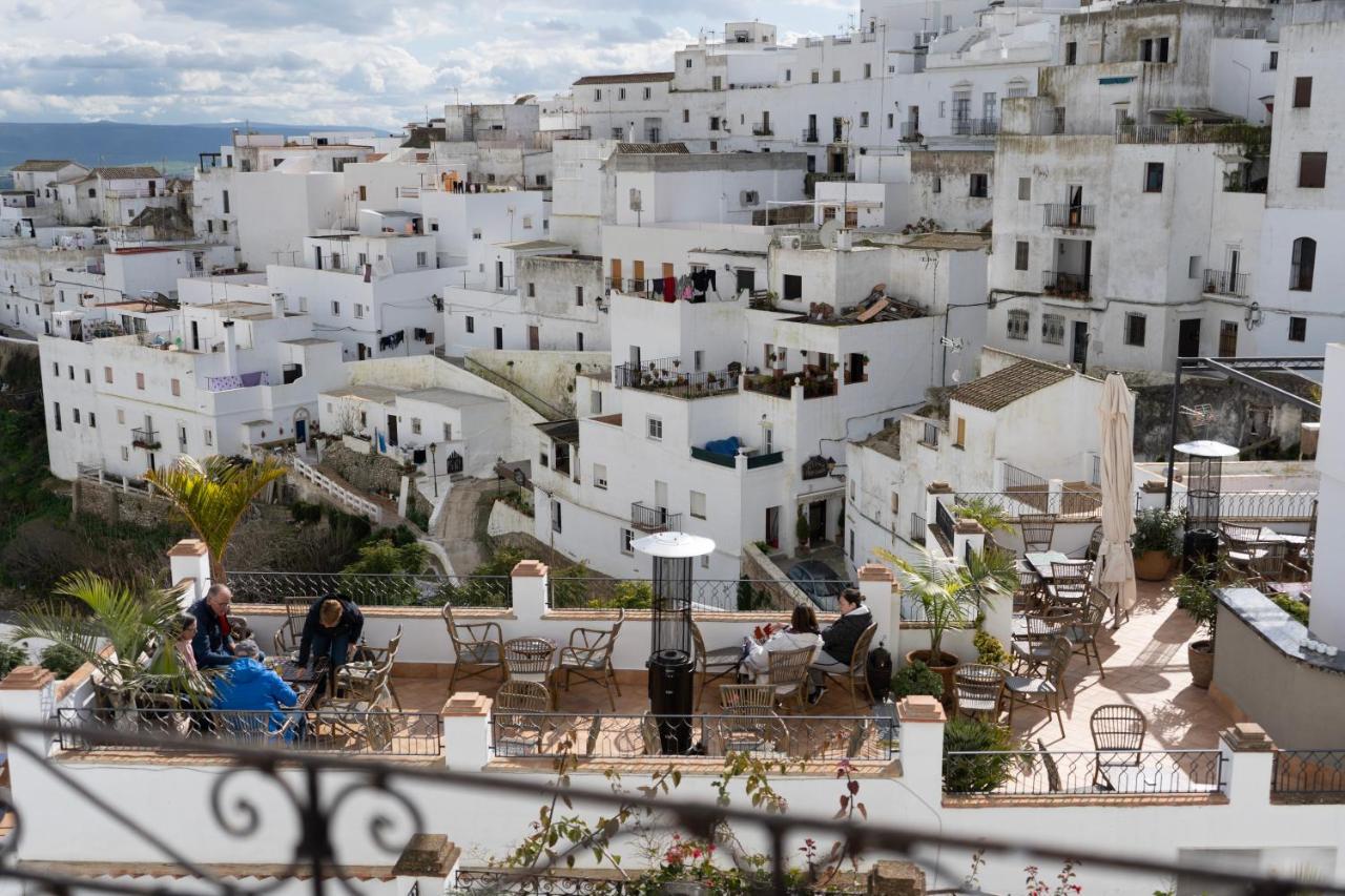 Hotel Plaza 18 - Grupo Califa Vejer de la Frontera Exterior photo